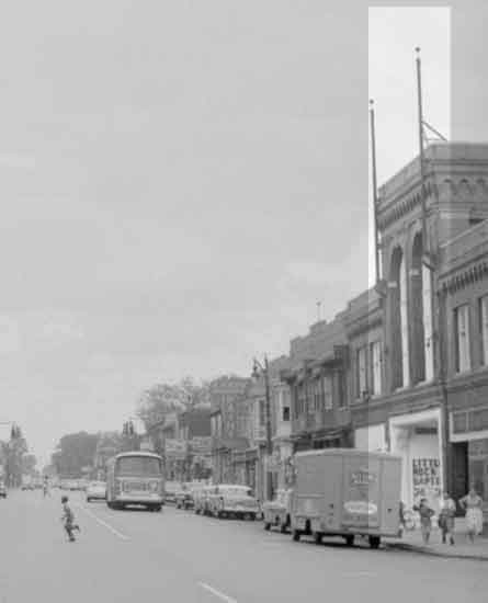 Maxine Theatre - Old Photo From Detroityes (newer photo)